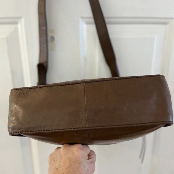 Hobo International Grey Leather Bellamy Med Bohemian Crossbody Bag - Picture 5 of 12